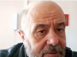 У Росії заарештували правозахисника, який вимагав порушити кримінальну справу проти Путіна через війну в Україні