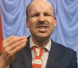 Великий в образе Лукашенко потролил Беларусь: вспомнил о прокладках с "крылышками" и кнопочных телефонах