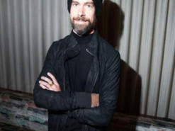 Основатель Twitter хочет купить стриминговый сервис рэпера Jay-Z