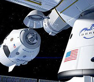 Астронавты корабля Crew Dragon успешно прибыли на МКС