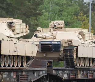 Румунія отримала від США $920 млн на виробництво боєприпасів і танки Abrams