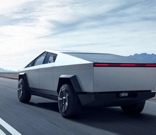 Tesla почала постачати Cybertruck обмеженої серії за $120 000