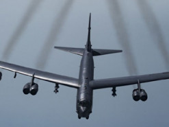 У США повертають ядерну зброю на старі бомбардувальники
