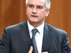 Аксьонов видав, що план мобілізації на півострові вже виконано