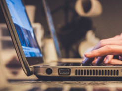 На виборах у Румунії для дестабілізації задіяли «сплячі» акаунти у соцмережах - джерело в НАТО