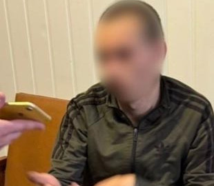 На Київщині затримали чоловіка, який на замовлення спецслужб РФ підпалив відділення пошти