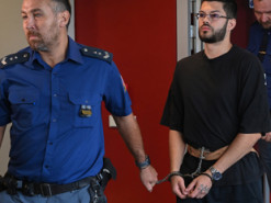 Троє шахраїв з українського колл-центру отримали 4 роки в’язниці у Чехії за крадіжку 33 млн крон