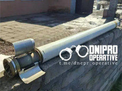 На Дніпропетровщині чоловік в електричці перевозив фрагмент боєприпасу. У мережі пишуть про ракету-перехоплювач