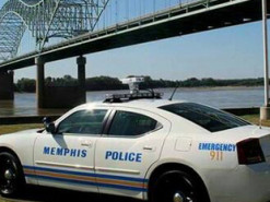У Мемфісі чоловік протягом 19 годин їздив містом і стріляв у перехожих