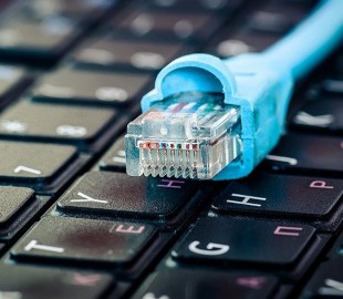 Попал под санкции: провайдеру из Донецка аннулировали лицензию