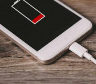 Три неочевидні причини, чому смартфон швидко розряджається