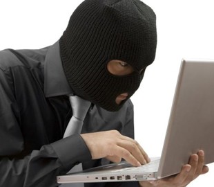 Близько 30 потерпілих втратили понад 850 тисяч гривень від співпраці із шахраєм