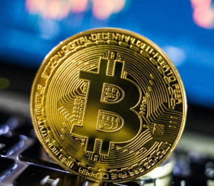 Криптовалюта біткоїн різко зросла на фоні історичного рішення американського регулятора