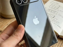 Apple може випустити свій перший складаний смартфон у вересні