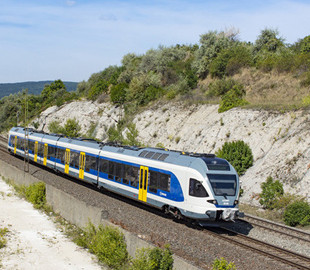 В Угорщині анонсували зміну правил безкоштовного проїзду українців: про що йдеться