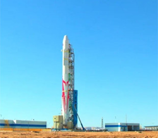 Китай опублікував плани створення угруповання з 10 000 супутників