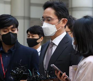 Очільника Samsung оштрафували за порушення законодавства про наркотики