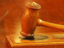 Купив "золоті" комп'ютери: у Києві судитимуть чиновника