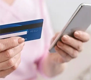 Жінку, яка ошукала рідних зниклих військових, засудили до 3 років позбавлення волі на Кіровоградщині