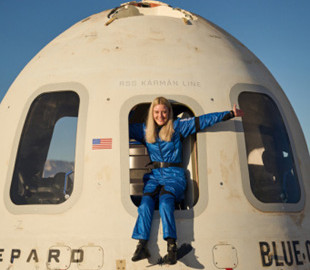 Blue Origin призупиняє туристичні польоти у космос
