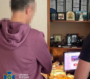 Просували кремлівські наративи: СБУ затримала чотирьох інтернет-агітаторів рф