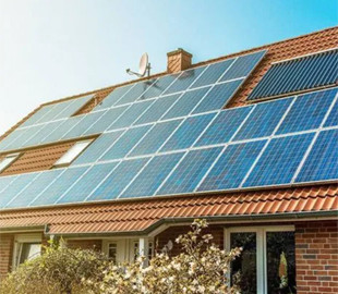 Сонячні панелі стануть обовʼязковими для всіх новобудов в Англії з 2027 року