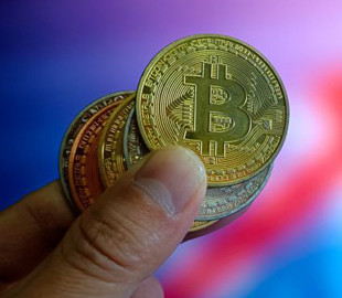 Отакий "золотий вік": радник Трампа з питань криптовалюти раптово пішов у відставку