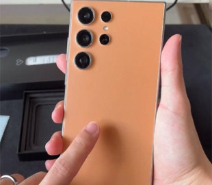 Galaxy S26 Ultra в помаранчевому кольорі показався на фото