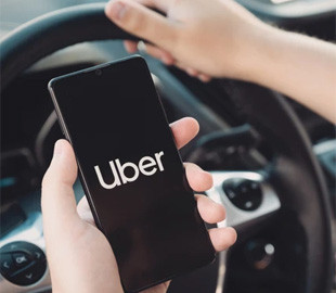 У США суд зобов’язав Uber виплатити 8,5 млн доларів пасажирці, яку зґвалтував водій