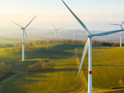 Промисловці ЄС закликають прискорити розгортання вітроенергетики
