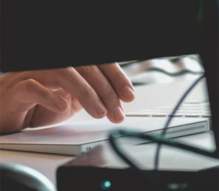 Українців дурять шахраї з "податкової" — який обман вигадали