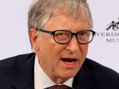 Маск сумнівається з приводу багатомільярдної ставки Білла Гейтса проти Tesla