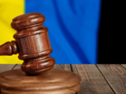 До 15 років позбавлення волі засудили пенсіонера з Хмельниччини, який навів «шахеди» на військові склади