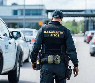 Росіянку вигнали з Фінляндії через підозрілі документи