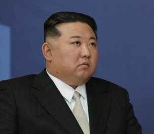 У КНДР будують перший атомний підводний човен з стратегічними ракетами