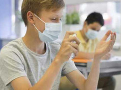 Як працюють школи в жовтій зоні та хто має переходити на дистанційку: пояснення