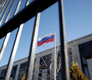 У МЗС Росії заявили про напад на російське посольство у Канаді