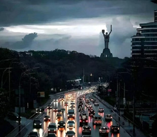 Неймовірне фото економії електрики у Києві виявилося фейком