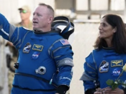 Астронавти застрягли на МКС: їм доведеться чекати повернення ще пів року