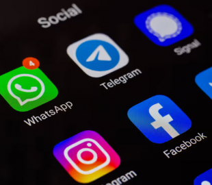 Росія повністю блокує WhatsApp