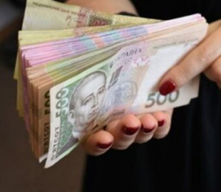 Жінка втратила 100 000 гривень, довірившись псевдопрацівниці СБУ