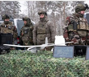 Литовські розробники представили новітні розвідувальні дрони Hornet XR