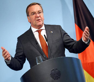 Пісторіус звинуватив Росію у втручанні в роботу німецьких супутників