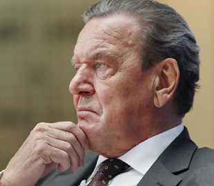 Ексканцлер Німеччини Шредер приїхав до Москви "відпочити"