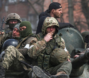 Войска РФ несут запредельные потери под Херсоном и издеваются над пленными, — СМИ