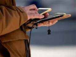 Українці на тлі підвищення тарифів масово переносять номери: послугу тимчасово зупинять