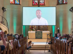 Релігійні організації почали експериментувати з ШІ-священниками, — ЗМІ