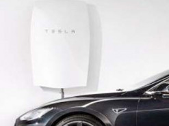 Tesla представила батарею с аккумуляторами нового формата