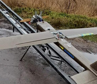 Всього за три години: в Україні виготовляють удариний БПЛА з клепаної сталі Cobra