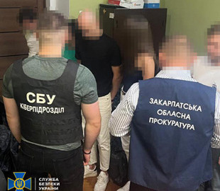 Правоохоронці викрили шахрайський кол-центр, який обкрадав іноземців